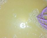 A picture of step 3 of Mixed coloured cupcakes.