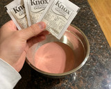 A picture of step 1 of Split Jello!.