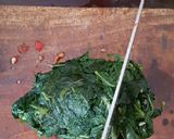 Foto langkah ke 4 dari resep Tumis Daun Pepaya Singkong.