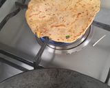 A picture of step 5 of بیسن کی روٹی ساتھ چٹنیاں.