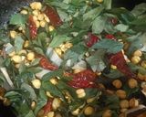 A picture of step 3 of Curry Leaves Dry Chutney.
