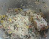 A picture of step 4 of Chicken cheese rolls.