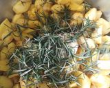 A picture of step 2 of Grilled Potatoes #4wkschallenge#authormarathon#.