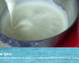 Foto del paso 3 de la receta: Pionono relleno de dulce de leche 🍬