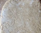 Foto del paso 4 de la receta: Tarta de zapallito, berenjena ahumada yricota con masa de queso😀