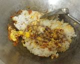 Foto langkah ke 4 dari resep Nasi Goreng Ebi Bumbu Rempah.