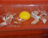 Foto del paso 3 de la receta: Huevo con jamón en estuche Lékue