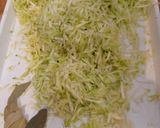 Cukkinis tökfőzelék tejfölös ahogy mi szeretnünk (nem napközis fajta recept) recept fázis 3 fotója