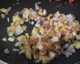 Foto del paso 1 de la receta: Salsa🥙 de manzana, cebolla y yogurt🍏🌰🥛