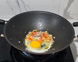 Foto langkah ke 2 dari resep Bakmie Bayam Goreng Nyemek bumbu instant.