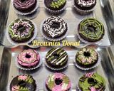 Foto langkah ke 6 dari resep Brownies Donat.