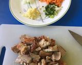 รูปขั้นตอนการทำที่ 1 ของ ข้าวผัดเป็ดย่าง