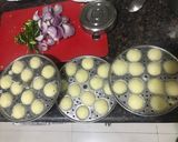 A picture of step 2 of Instant Fried mini idli.