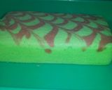 Foto langkah ke 8 dari resep Bolu pandan kukus bersisik.