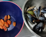 Foto del paso 2 de la receta: 🐚Mejillones con salsa picante🌶️