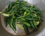Foto langkah ke 1 dari resep Sambal Teri Pisang Muda.