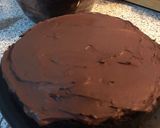 Gambar langkah 5 resipi Chocolate Blackout Cake.