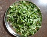 मेथीची भाजी (methichi bhaji recipe in marathi) रेसिपी स्टेप 1 फोटो 