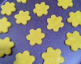 صورة لخطوة 3 من وصفة 😋 بسكويت العشر دقائق بالزبده 🧇🍪