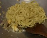 Foto langkah ke 6 dari resep Masakan Anak Kos - Mie Goreng Setan Akhir Bulan.
