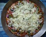 চিকেন চীজ পিজ্জা (chicken cheese pizza recipe in Bengali) রেসিপির ধাপ 6 ছবি