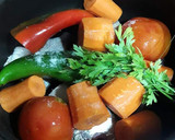Foto del paso 4 de la receta: Crema de besugos con zanahorias y puré de patatas