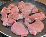 Foto del paso 2 de la receta: Solomillo cerdo en salsa strogonoff