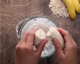 A picture of step 1 of Banana Oat Smoothie.