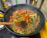 Foto del paso 3 de la receta: Salteadito de Verduras Alegres con Arroz