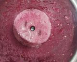 A picture of step 2 of Colourful drink.