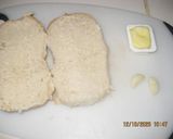 Foto del paso 1 de la receta: Desayuno con huevo, bacon y pan