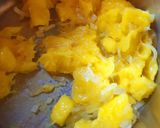 Foto del paso 1 de la receta: Salsa de mango 🥭