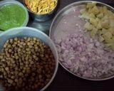 ભેળ (Bhel Recipe In Gujarati) રેસીપી સ્ટેપ1ફોટો