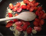 Une image de l'étape 5 de Pasta al pomodoro 🇮🇹 pâtes à la sauce tomate fraîche.