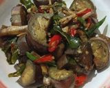 Foto langkah ke 5 dari resep Tumis Terong Teri Cabe Ijo.