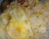 Foto langkah ke 5 dari resep Nasi Goreng Simple.