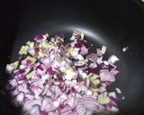 Foto del paso 2 de la receta: Wok de pollo a la crema con fideos
