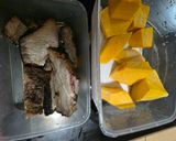 Gambar langkah 1 resipi 26:6:26 - Kari daging salai & labu.