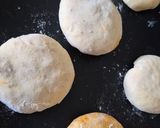 Une image de l'étape 6 de Bun's farcies au boeuf et cheddar et lardons crème fraîche cheddar.