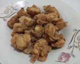Foto langkah ke 5 dari resep Chicken Popcorn.