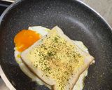 Foto langkah ke 6 dari resep Savory Egg Toast.