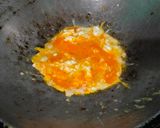 Foto langkah ke 1 dari resep Tumis Telur Orak Arik.