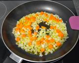 Foto del paso 2 de la receta: Centros y Ventresca de Merluza con Mix de Setas Salteadas