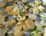 Foto del paso 3 de la receta: Lomo con níscalos con patatas