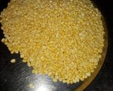 A picture of step 1 of Moong dal namkeen.