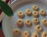 Gambar langkah 6 resipi Donat Kampung Gebu Gebas 🥯✨.