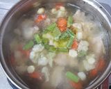 Foto langkah ke 3 dari resep Sup Ayam Gurih Bumbu Geprek.