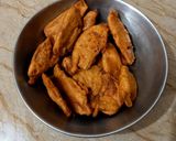 A picture of step 8 of Bengan k pakoray 🍆🍆.