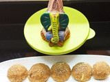 ચુરમાના લાડું (Churama Laddu Recipe In Gujarati)