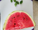 Foto del paso 1 de la receta: Agua de sandía con menta 🍉🥬🥤